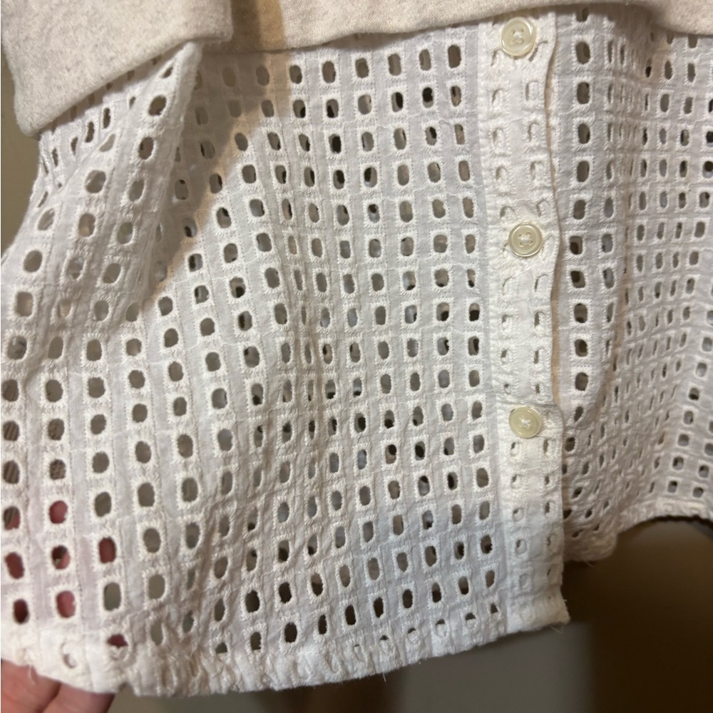 Anthropologie 9-H15 Stcl Layered, Eyelet/Mesh Vibes Buttoned Hem Short Sleeve - Picture 4 of 6